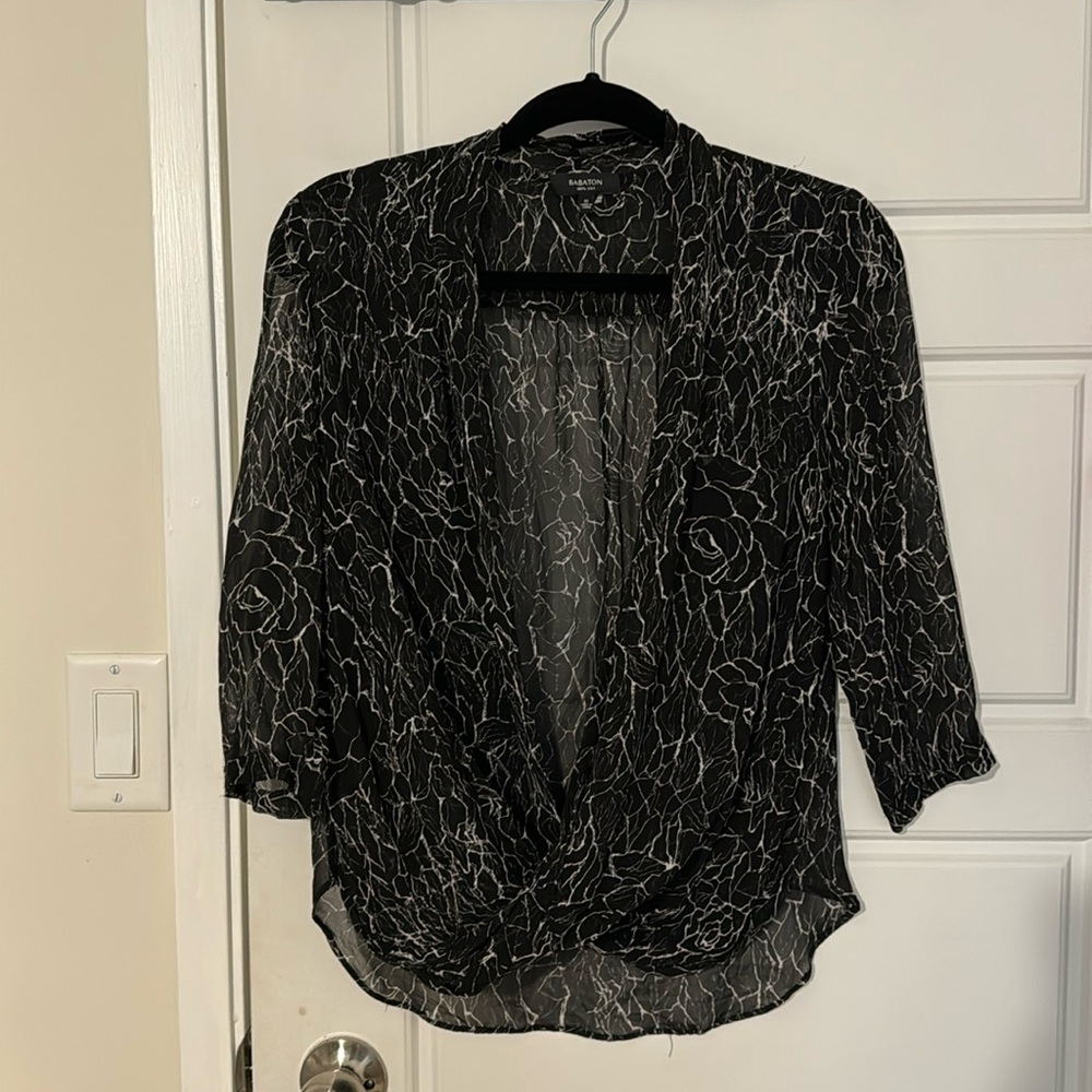 Aritzia 100% silk blouse